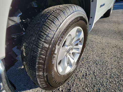 Certified 2022 RAM 1500 Laramie image 18