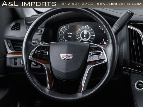 Used 2019 Cadillac Escalade Luxury image 5
