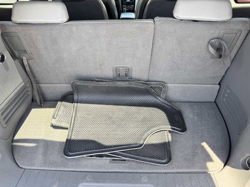 Used 2014 Chevrolet Traverse LT FWD image 24