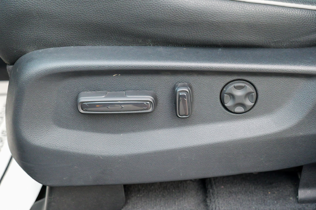Used 2025 Honda Odyssey Elite image 23