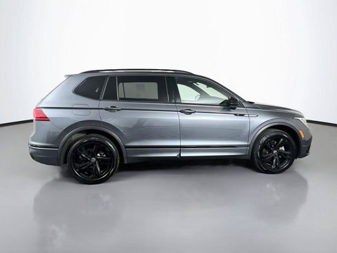 Used 2024 Volkswagen Tiguan SE R-Line AWD/4WD image 7