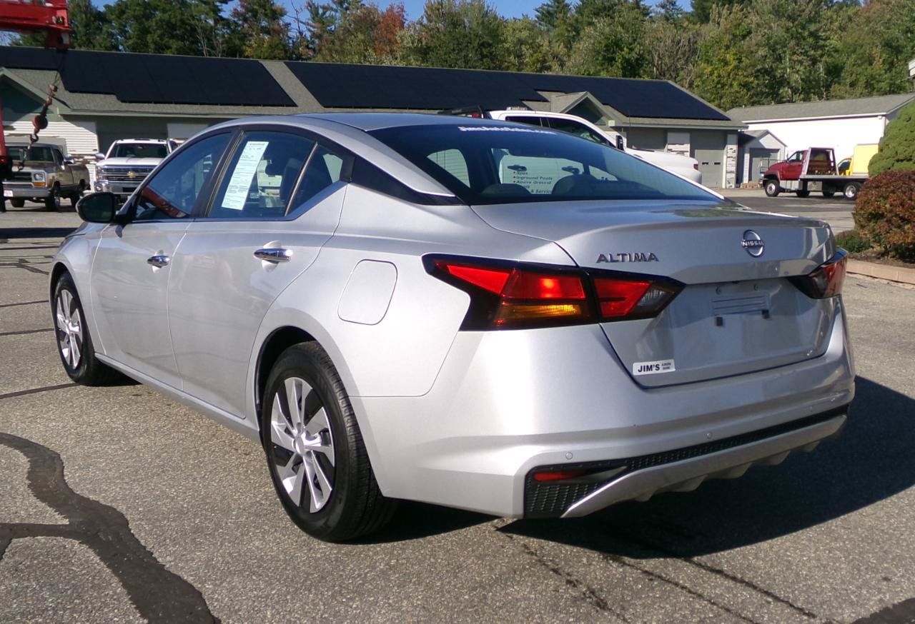 Used 2023 Nissan Altima 2.5 S FWD image 2