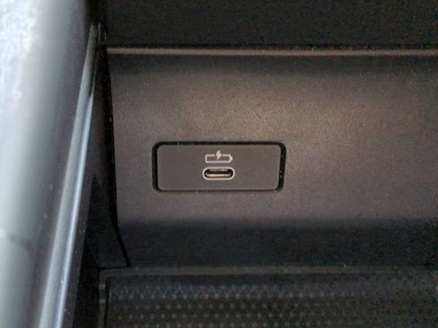 Used 2025 BMW X5 sDrive40i w/ Climate Comfort Package RWD image 24