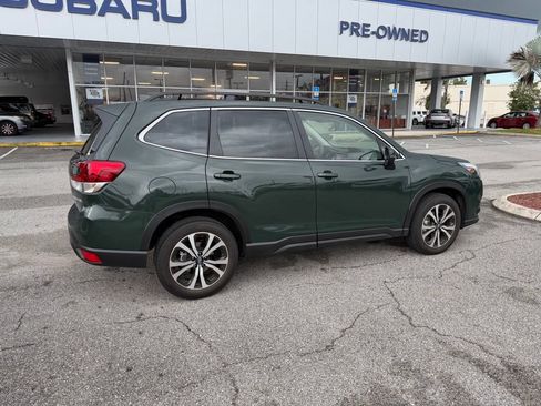 Used 2023 Subaru Forester Limited AWD/4WD image 3