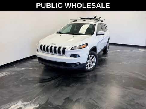 Used 2014 Jeep Cherokee Latitude w/ Cold Weather Group AWD/4WD image 1