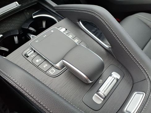 New 2026 Mercedes-Benz GLS 450 4MATIC image 18