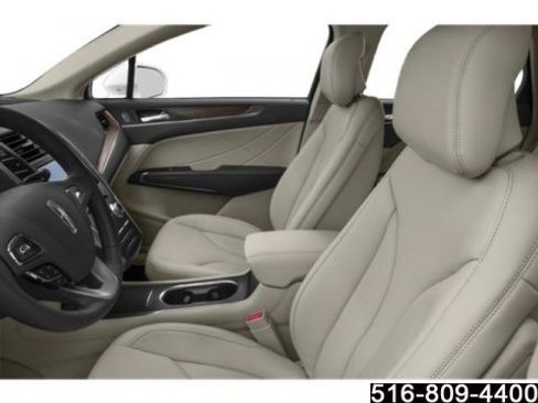 Used 2019 Lincoln MKC Select w/ Select Plus Package image 10