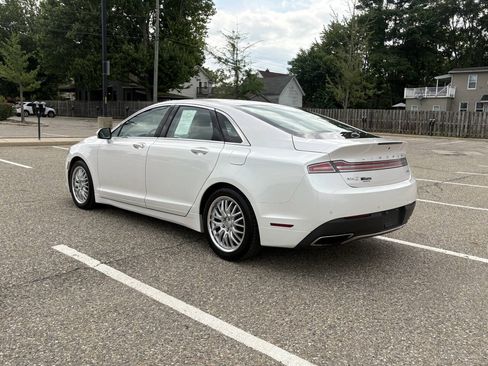 Used 2017 Lincoln MKZ Select w/ Select Plus Package AWD/4WD image 40