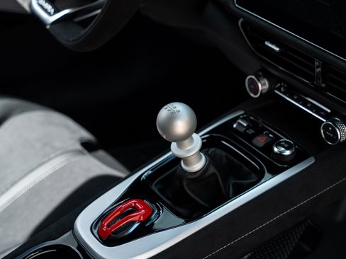 New 2025 Lotus Emira image 40