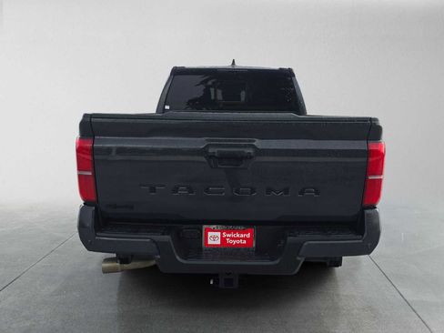 Used 2024 Toyota Tacoma TRD Off-Road w/ TRD Off Road Premium Package AWD/4WD image 5
