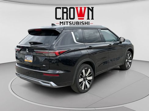 Used 2026 Mitsubishi Outlander SEL AWD/4WD image 3