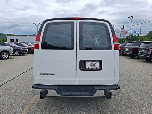 Used 2025 Chevrolet Express 2500 w/ Driver Convenience Package RWD image 20