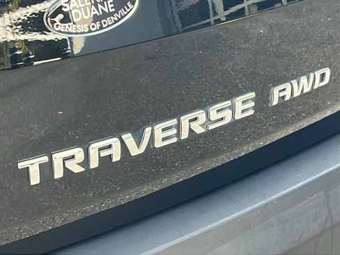 Used 2023 Chevrolet Traverse LT w/ LT Premium Package image 17