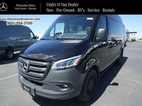 Used 2025 Mercedes-Benz Sprinter 2500 image 1
