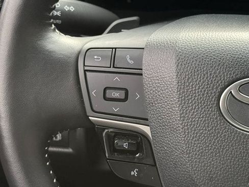 Used 2025 Toyota Camry SE w/ Multimedia Upgrade Package FWD image 14