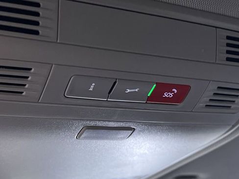 Used 2024 Volkswagen Taos SE image 26