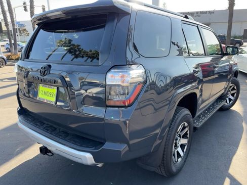 Used 2024 Toyota 4Runner TRD Off-Road image 2