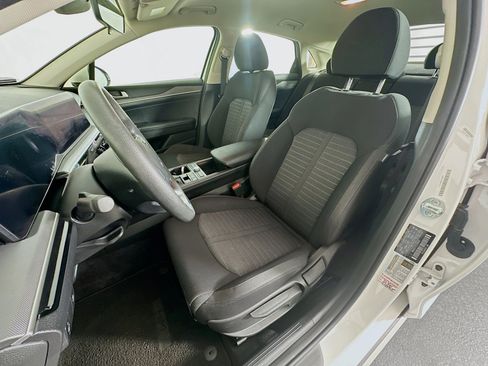 Used 2025 Kia K5 LXS image 13