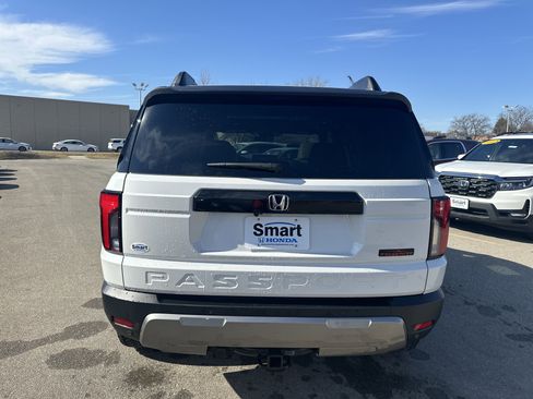 Certified 2026 Honda Passport TrailSport Elite image 9