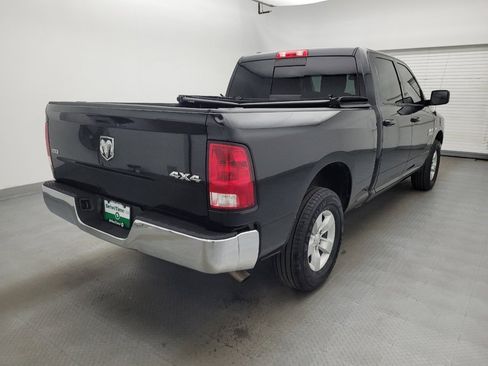 Used 2019 RAM 1500 Classic SLT image 9