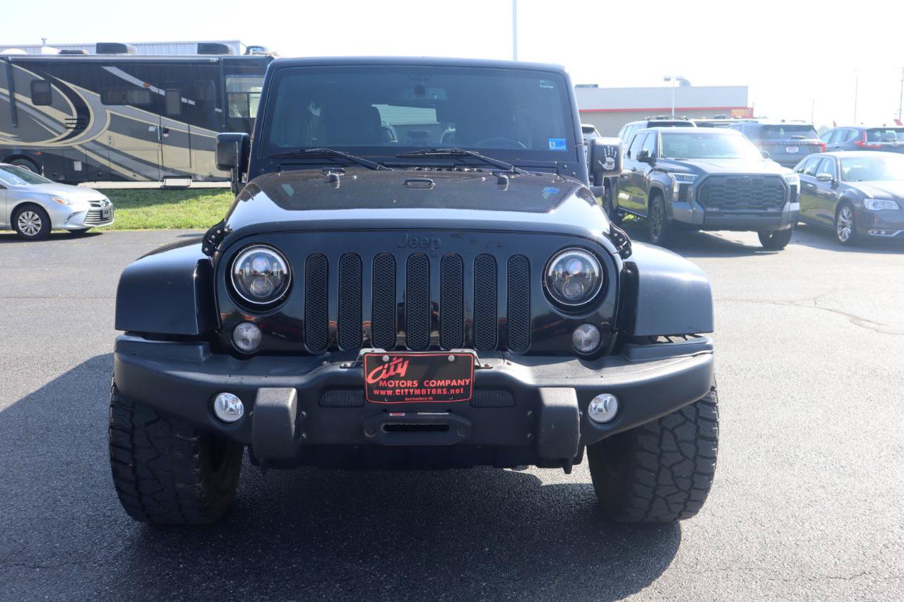 Used 2015 Jeep Wrangler Unlimited Sahara w/ Connectivity Group AWD/4WD image 20