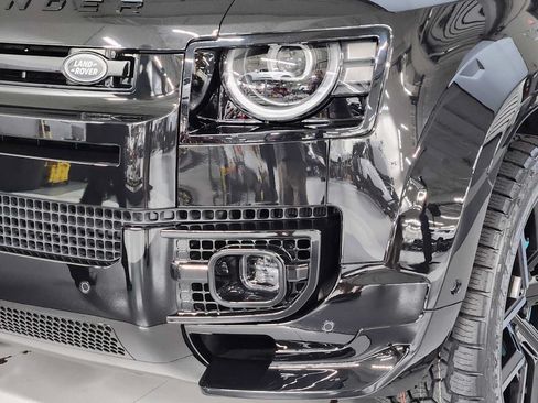 New 2026 Land Rover Defender 110 X-Dynamic SE AWD/4WD image 24