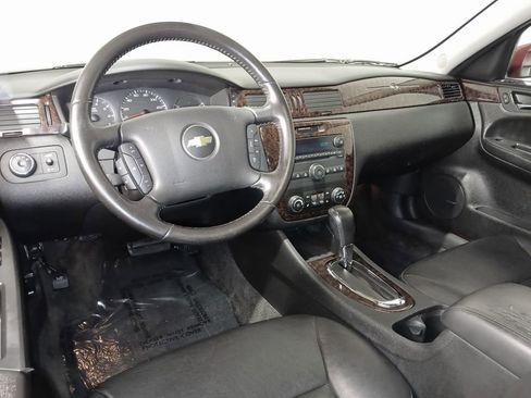 Used 2013 Chevrolet Impala LTZ FWD image 8