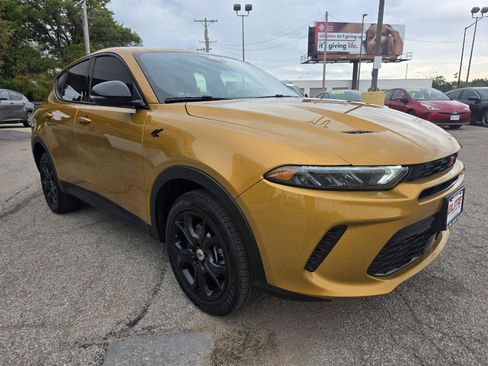 Used 2024 Dodge Hornet GT w/ GT Blacktop Package AWD/4WD image 4