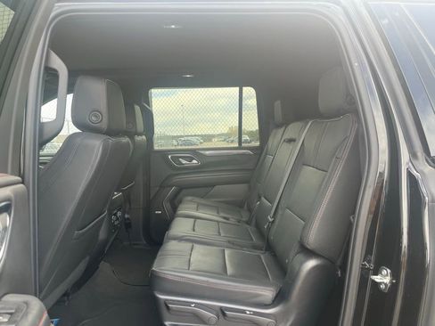 Used 2024 Chevrolet Suburban RST image 11