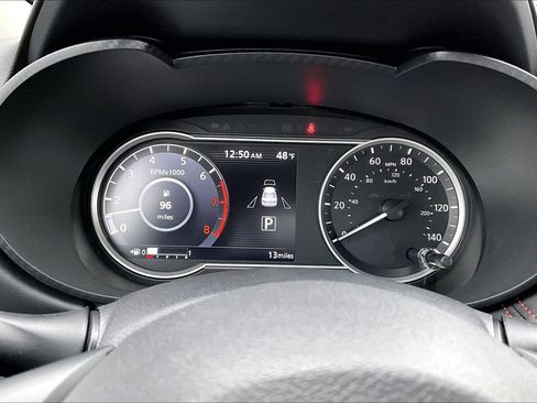 Used 2025 Nissan Versa SR w/ Trunk Package image 5