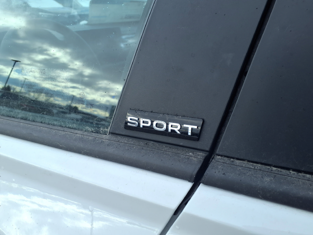 Used 2026 Volkswagen Jetta Sport FWD image 21