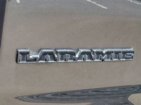 Used 2020 RAM 1500 Laramie AWD/4WD image 9