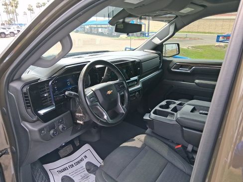 Used 2023 Chevrolet Silverado 1500 LT RWD image 10