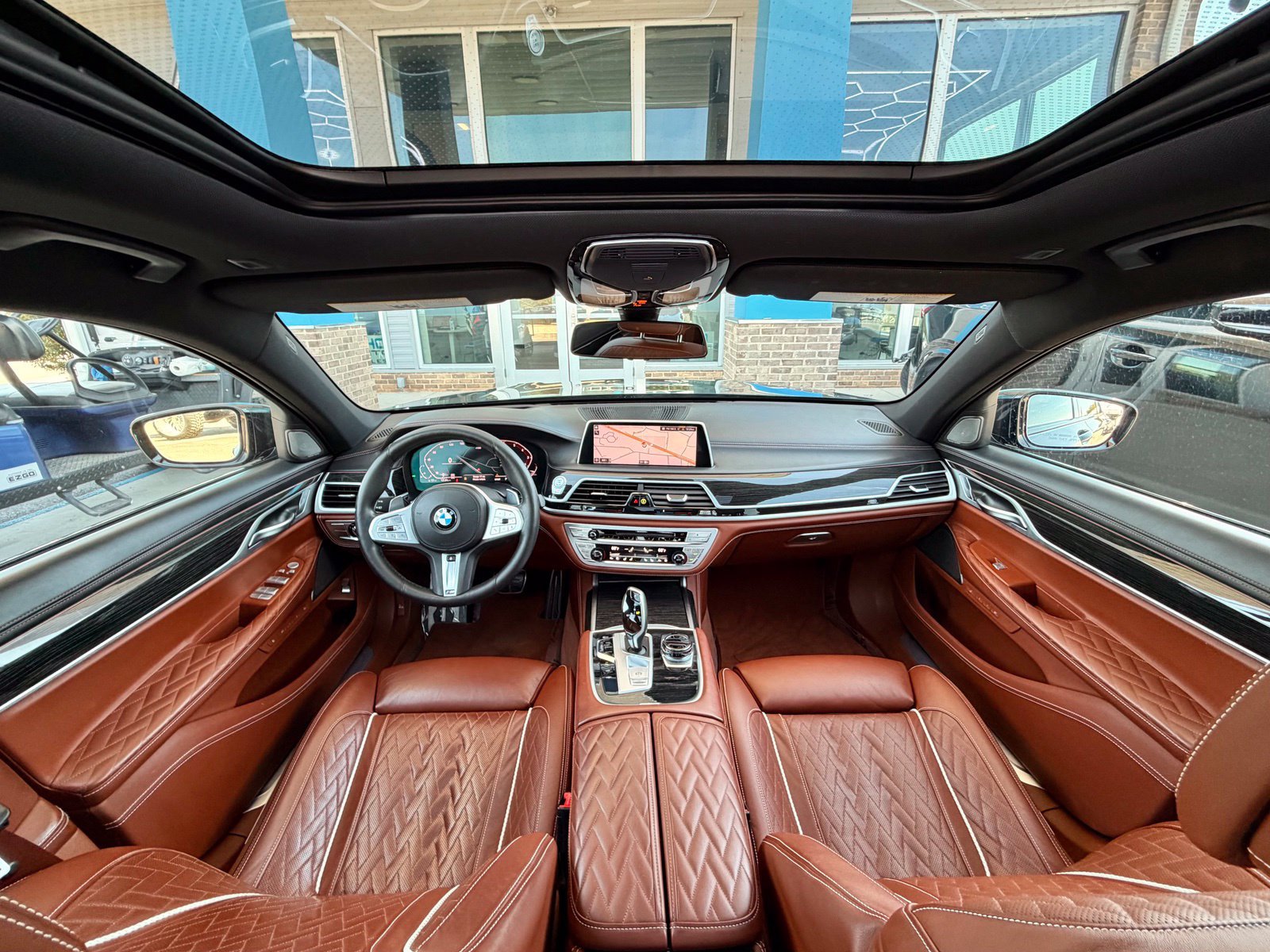 Used 2020 BMW 750i xDrive w/ Executive Package AWD/4WD image 46