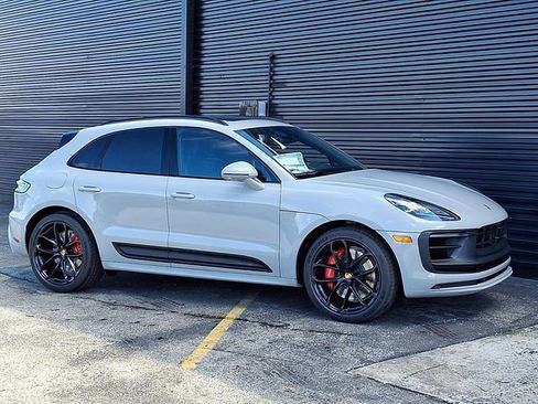 New 2026 Porsche Macan GTS AWD/4WD image 9