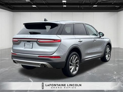 Certified 2024 Lincoln Corsair AWD w/ Equipment Group 101A image 5