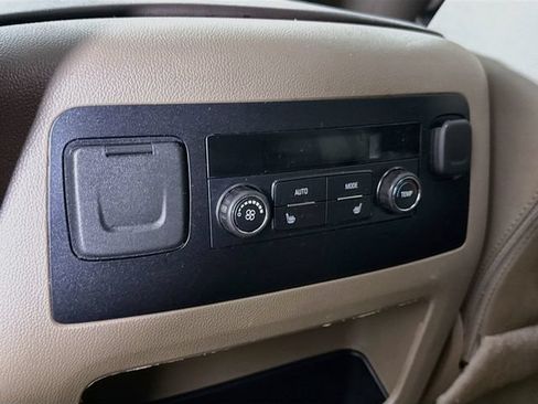 Used 2017 Chevrolet Tahoe Premier AWD/4WD image 27