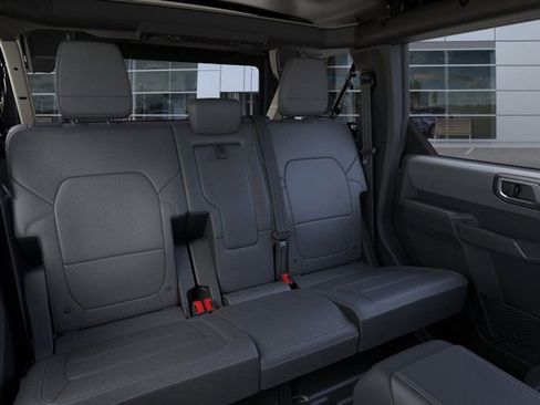 New 2025 Ford Bronco Big Bend w/ Black Diamond Package image 11