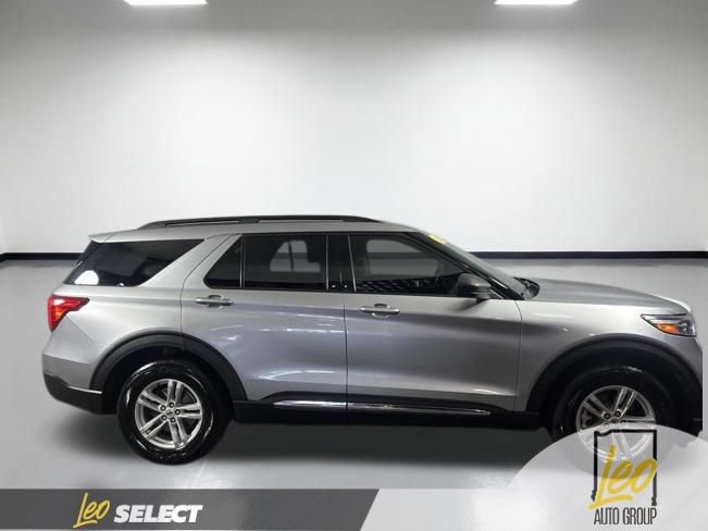 Used 2020 Ford Explorer XLT w/ Comfort Package AWD/4WD image 5