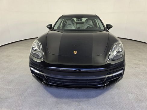 Used 2019 Porsche Panamera 4 image 2