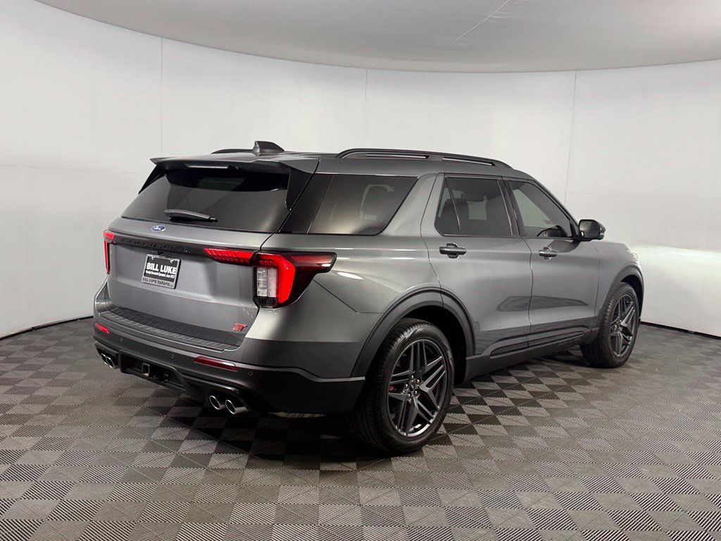 Used 2025 Ford Explorer ST w/ Sun And Sound Package AWD/4WD image 7