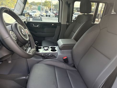 New 2025 INEOS Grenadier image 13