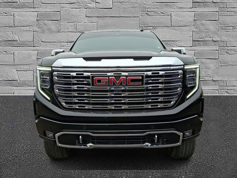 Used 2023 GMC Sierra 1500 Denali w/ Denali Reserve Package image 3