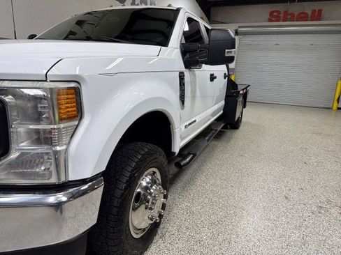 Used 2022 Ford F350 XL w/ Power Equipment Group image 10