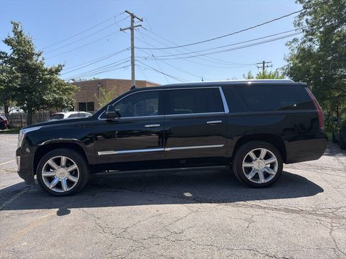 Used 2015 Cadillac Escalade ESV Premium AWD/4WD image 3