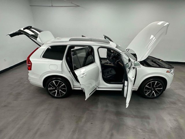 Used 2023 Volvo XC90 B6 Plus w/ Protection Package Premier AWD/4WD image 15