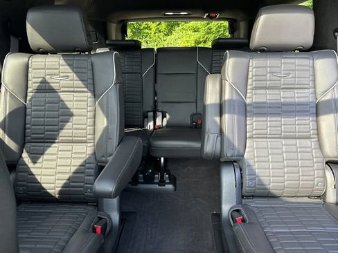 Used 2023 Cadillac Escalade Sport Platinum w/ LPO, ONYX Package AWD/4WD image 38