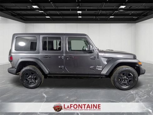 Certified 2018 Jeep Wrangler Unlimited Sport image 6