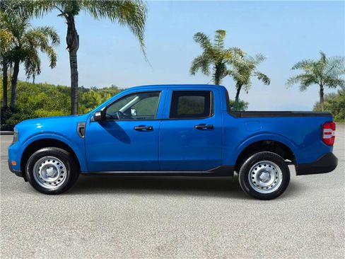 Used 2025 Ford Maverick XL FWD image 2