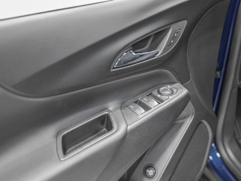 Used 2023 Chevrolet Equinox LT image 13